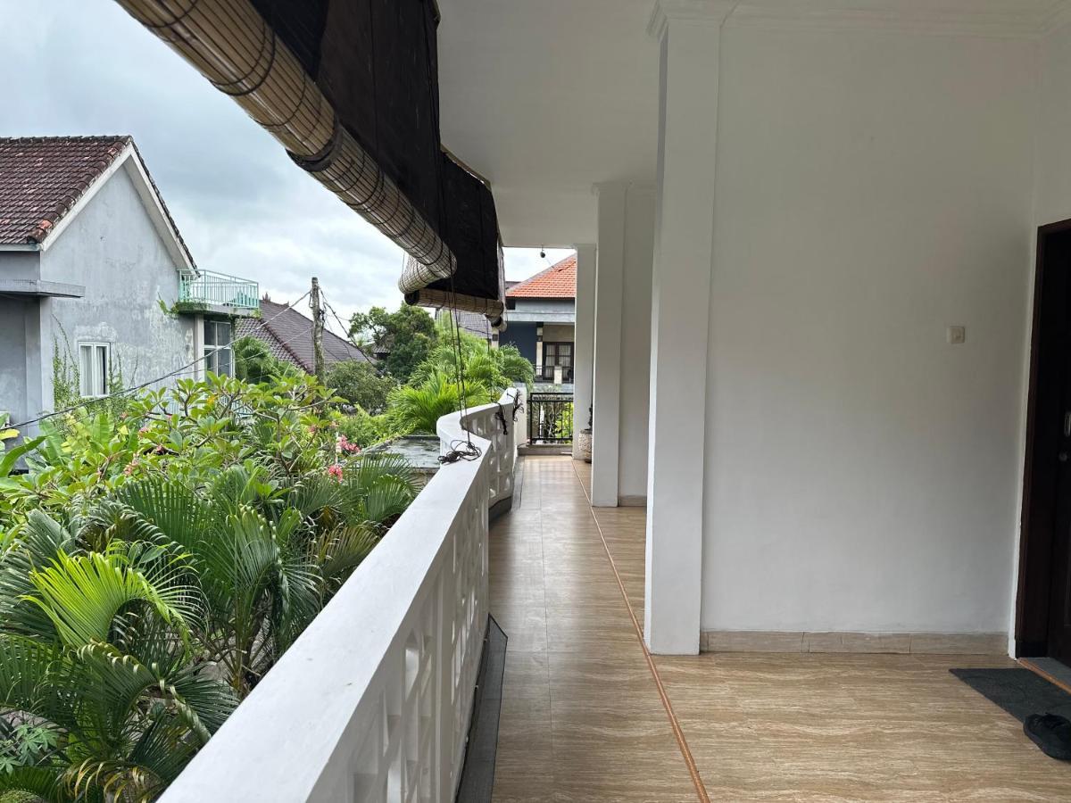 Koming Guest House Canggu Exterior foto